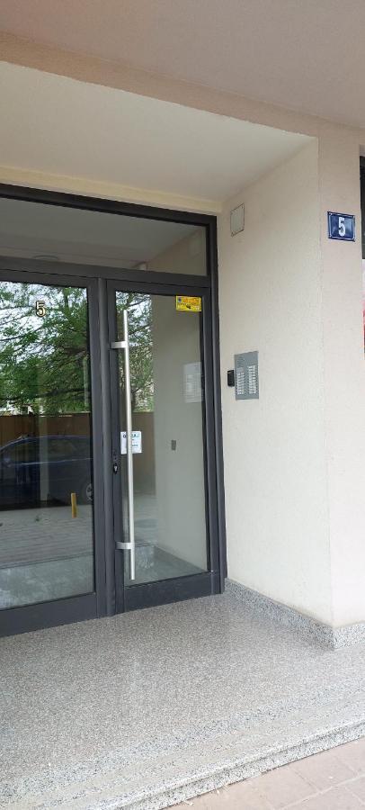 Plavi Zec Apartment Subotica Luaran gambar